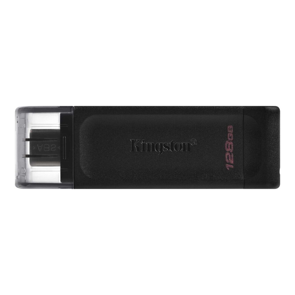 USB-C ključ Kingston DataTraveler 70 128 GB, črn z zaščitnim pokrovčkom