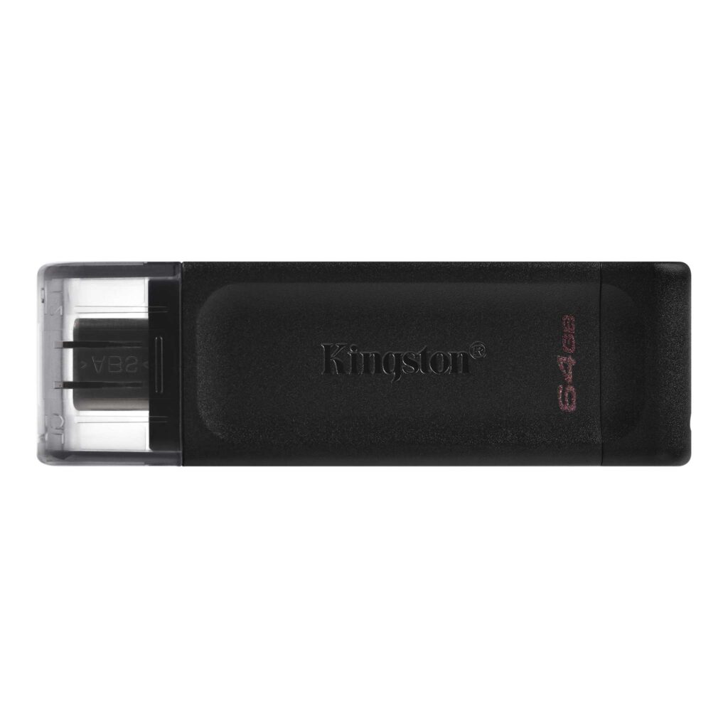 USB-C ključ Kingston DataTraveler 70 64 GB, črn z zaščitnim pokrovčkom