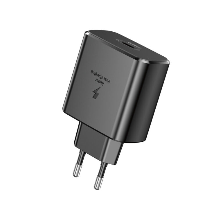 USB-C polnilnik Foneng EU62 črn, GaN 45 W, brez kabla